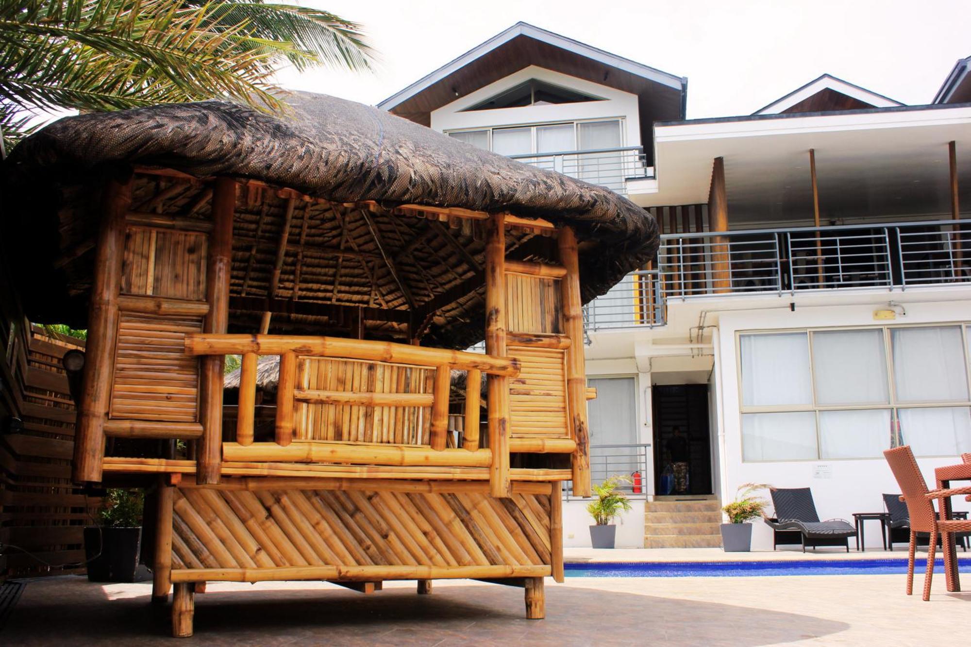 Av Suites Puerto Galera Exterior photo