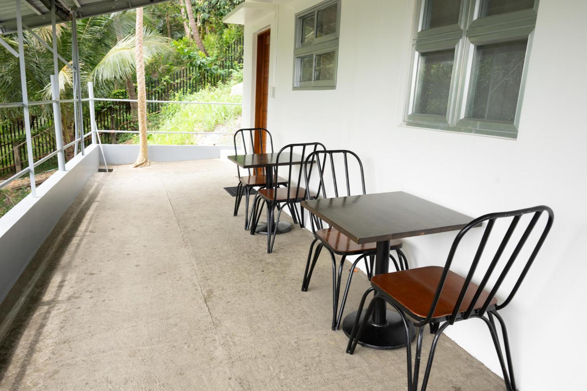 Av Suites Puerto Galera Exterior photo